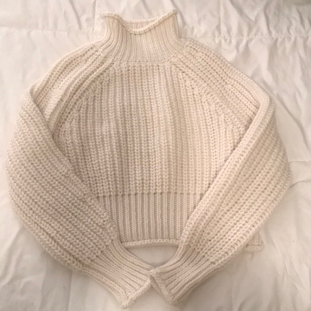 !!!NEW!!! H&M Cropped Turtleneck Sweater